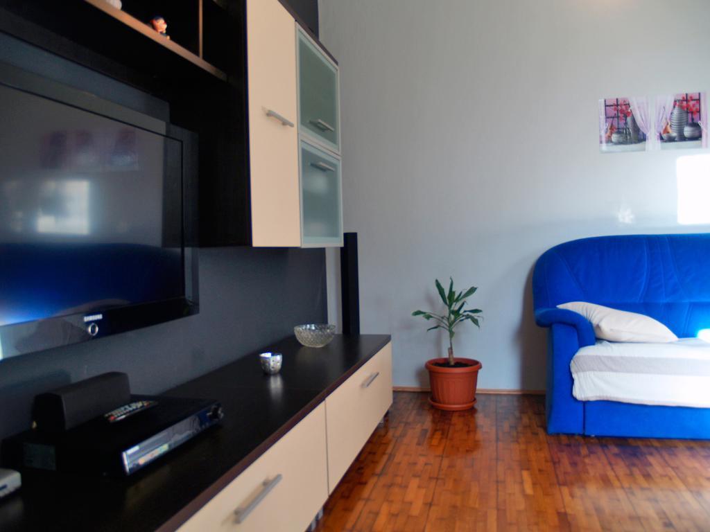 Roses Apartment Lukoran Екстериор снимка